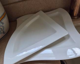 Villeroy & Boch New Wave White Triangular Plates
