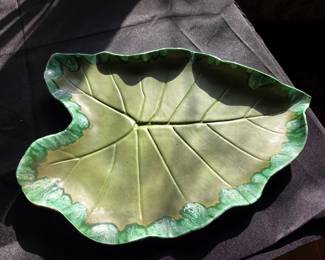 Vietri Foglia Fresca Grape Leaf Ceramic Dish