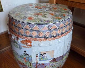 Chinese Export Porcelain Famille Rose Garden Stool
