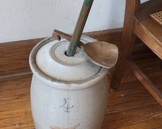 Red Wing Union Stoneware Co. 4-gallon Butter Churn Jar