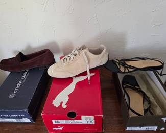 Puma Speed Cat Big US WN's Sneakers, Anne Klein Kanes Sandals, and Andre Assous Loafers
