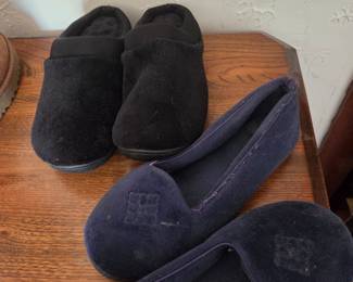 Dearfoams Rebecca Microfiber Velour Slippers