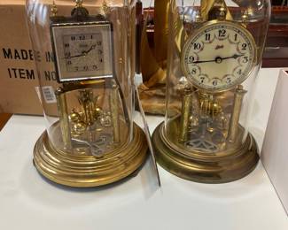 Vintage anniversary clocks