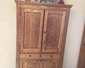 Storage armoire