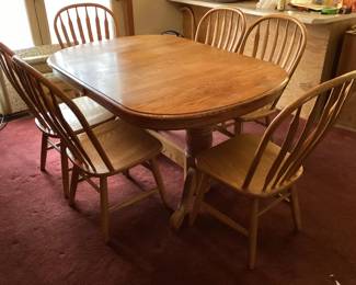 Dining room table & chairs