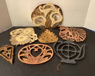 Decorative trivets