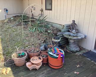Gardening pots & fountain