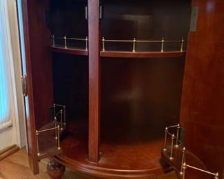 Beautiful Mahogany liquor cabinet 