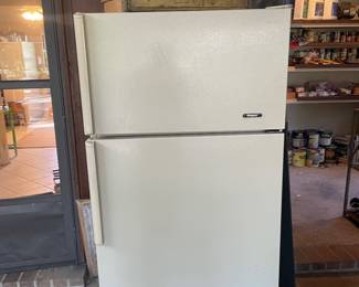Frigidaire refrigerator 