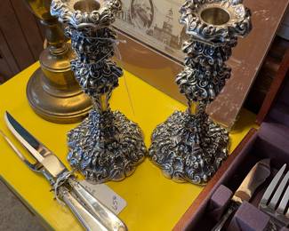 1823 English sterling candlesticks by English silversmith Thomas Blagdon ’ 