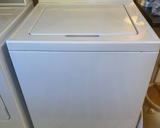 Maytag washer in excellent working condition condition