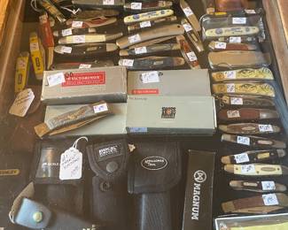 More collectible pocket knives 