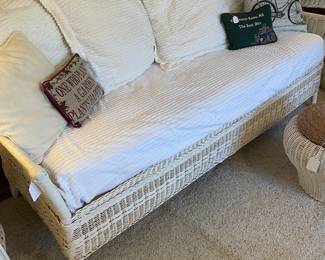 Vintage wicker daybed Haywood Wakefield 