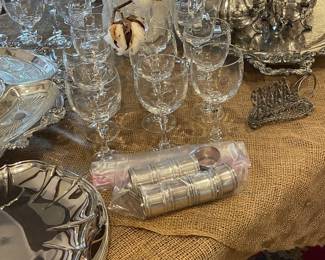 Set of 12 Towle crystal wine goblets