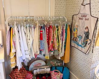 SO many handmade aprons