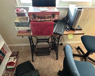 Singer desk 