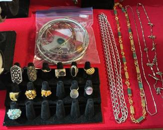 Fashion jewelry rings