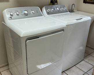 GE washer and dryer set