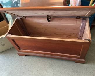 Very nice cedar chest