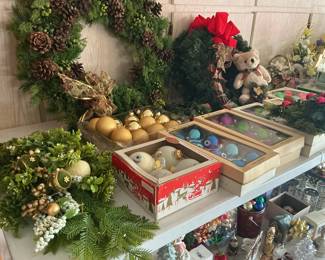 More Christmas items 🎄