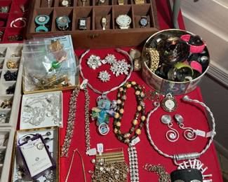 More fashion, jewelry, and Watches