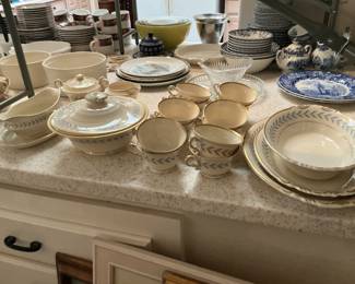 Large Syracuse, China dinnerware set