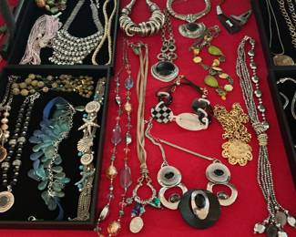 So much fashion jewelry