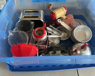 Vintage child’s kitchen appliances