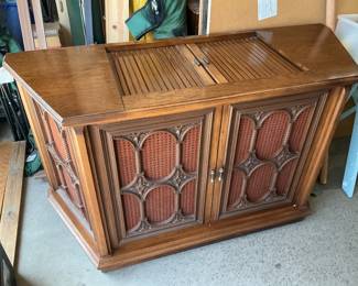 Mid-century High-Fi stereo in working condition