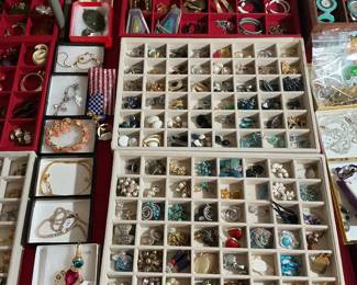 Fashion jewelry earrings