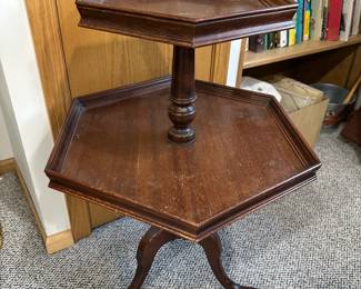 2 tiered wood occasional table