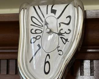 Dali clock
