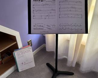 Music stand