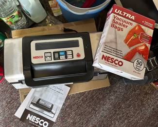 Nesco vacuum sealer - new!