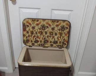 Vintage sewing bench