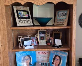 Furio, Carlos Cortes.