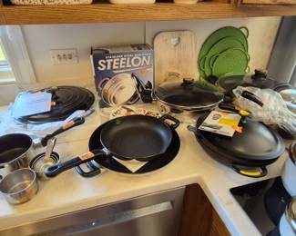 Ultrex, Revere ware, Curtis Stone, Technique.