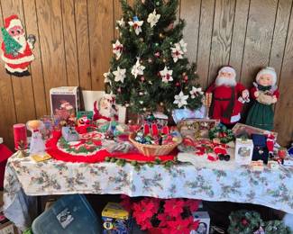 Vintage Christmas table.