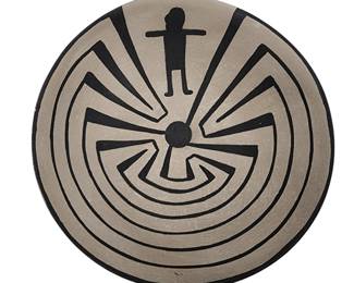 Lot 451: Martha Martinez de Dominguez Mata Ortiz Man in the Maze Pottery Dish