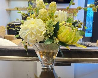 Large 20" Tall Artificial Floral Arrangement in Clear Glass Vase w/ Stunning Blend of Florals