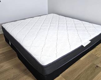  Sleepy’s Hush Plush King Hybrid Mattress Foam & Coil 2020