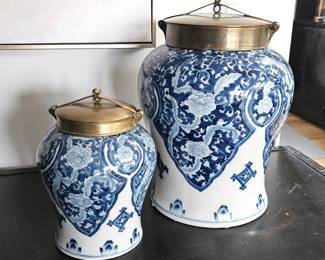 Set of 2 Blue & White Asian Style Ginger Jars w Brass Lids Tozai