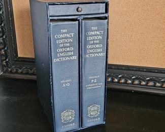 Oxford English Dictionary Compact Edition 2 Vol Set w Case Drawer & Magnifier