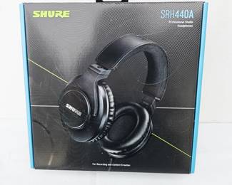 Shure SRH440A Professional Studio Headphones NIB Sealed