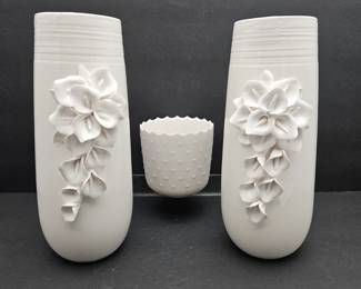White Ceramic Vase Set Raised Floral Tall Vases with IKEA SESAMFRÖN Planter