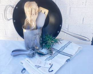 Nordic Ware 14 Inch Cast Aluminum Wok Utensil Set Kitchen Tools Cotton Tea Towel - All Clad