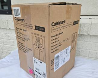 NIB Cuisinart DCC-3200P1 14 Cup Programmable Coffee Maker w/ Box PerfectTemp