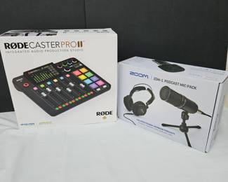 -Rodecaster Pro II Podcast Bundle Mixer Zoom ZDM-1 Mic Kit NIB