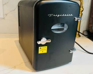  Frigidaire Compact Retro Black Mini Fridge with Carry Handle