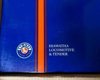 Rare O Scale lionel Locomotive & Tender